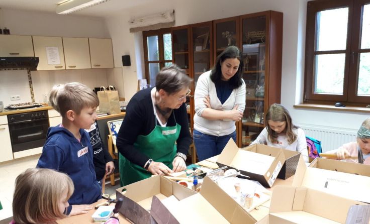 Kinderworkshop im Sattlermuseum (Foto: Ö. Sattlermuseum/Wieser)