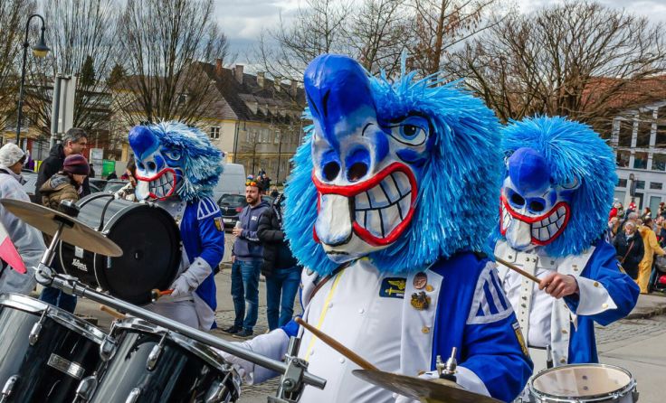 Der Trommelzug „Groovejet-Waggis“ der Thalinger Faschingsgilde (Foto: Wolfgang Simlinger)