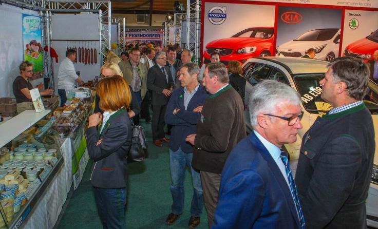 Die Vöcklamarkter Wirtschaftsmesse zieht Interessierte von Nah und Fern an. (Foto: VMW)