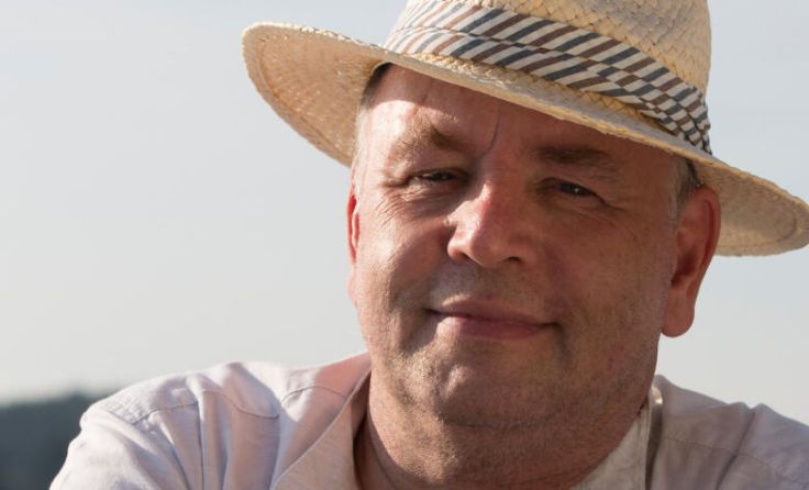 Buchhändler und Autor Erich Weidinger lebt und arbeitet in Seewalchen. (Foto: www.maritsch.com)