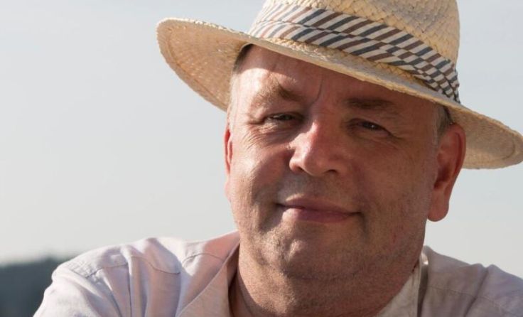 Erich Weidinger ist Autor und Buchhändler in Seewalchen. (Foto: Maritsch)
