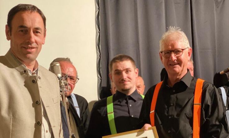 Der geehrte scheidende Obmann Johann Stadler (Foto: Chor Taufkirchen)