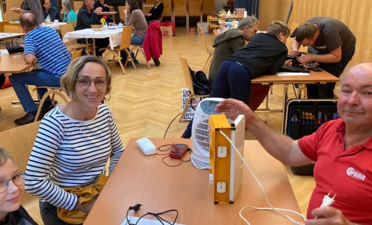 Eindrücke vom letzten Repair Café im Jänner 2024 (Foto: Privat)