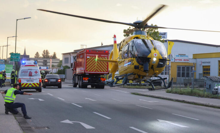 Notarzt-Hubschrauber im Einsatz (Foto: laumat)