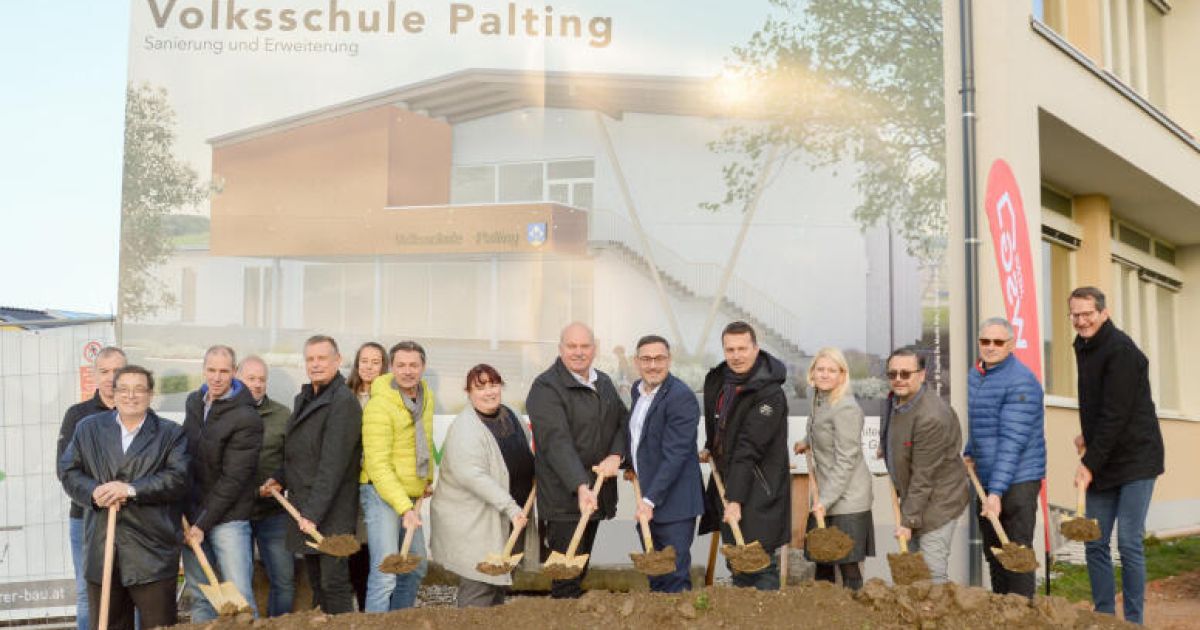 Spatenstich für den Umbau und die Erweiterung der Volksschule Palting