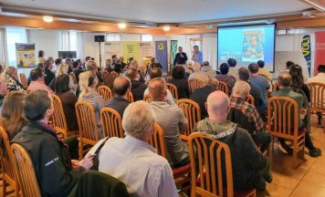 Gut besuchte Infotage zum Thema KI in Moosdorf