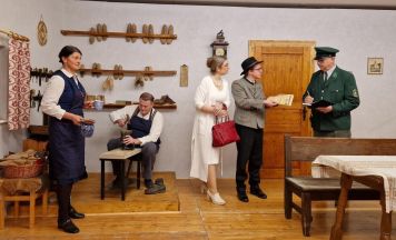 Theatergruppe Kirchberg feiert 40 Jahre mit Thomas auf der Himmelsleiter