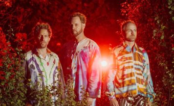 Katalogpräsentation mit Elektro Guzzi im Gugg Braunau