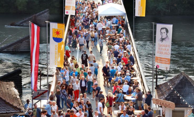Grenzüberschreitendes Fest (Foto: Burghauser Touristik)