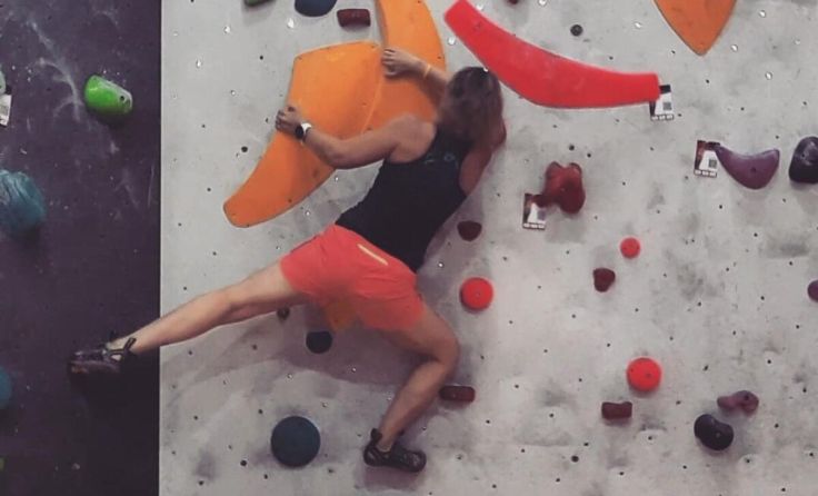 Bouldern in der K3 Kletterhalle (Foto: Tips/Laserer)