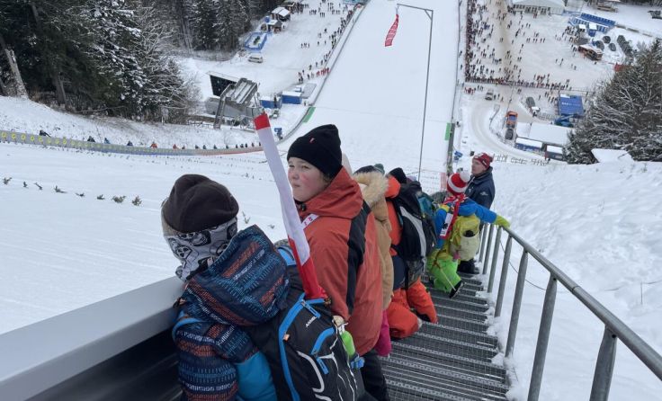 Die Schüler der MS Bad Goisern am Kulm (Foto: privat)