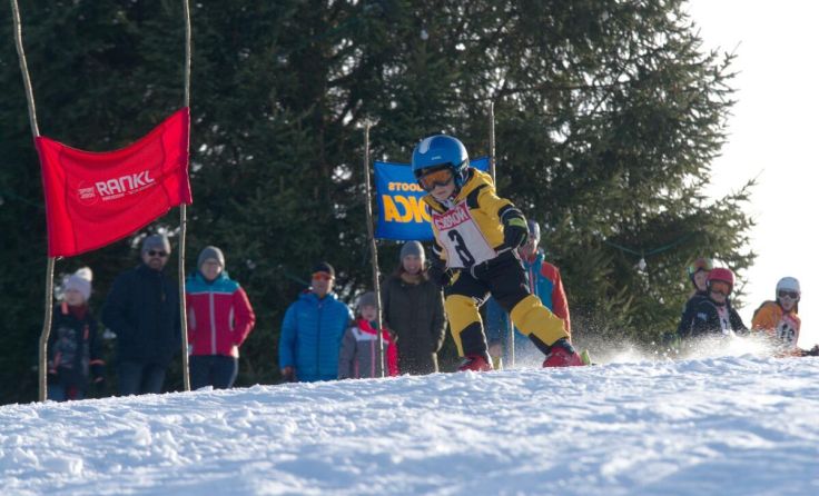 Voller Einsatz bei den Kids (Foto: Ingrid Schachinger)