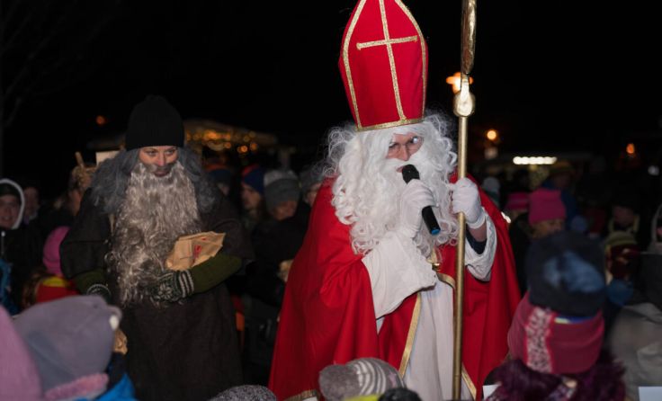 Die Ankunft des Nikolaus in Obertraun. (Foto: Florian Hemetsberger)