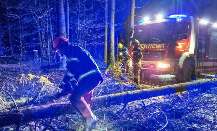 Sturmeinsätze der FF Bad Goisern dauerten die ganze Nacht an. (Foto: FF Bad Goisern)