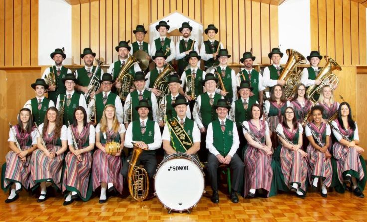 Die Mitglieder der Ortsmusikkapelle Obertraun. (Foto: Schöpf)