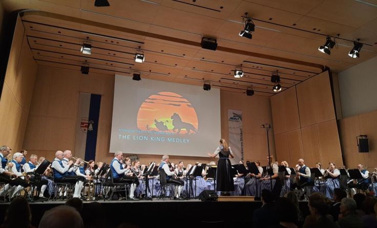 Beschwingt ging es im Ohlsdorfer Mezzo in den Frühling. (Foto: Musikverein Ohlsdorf)