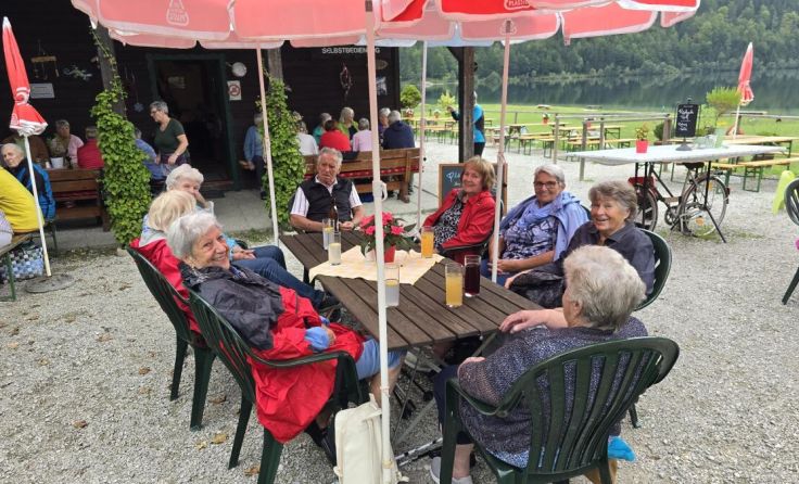 Stärkung nach der Wanderung. (Foto: PV Ebensee)