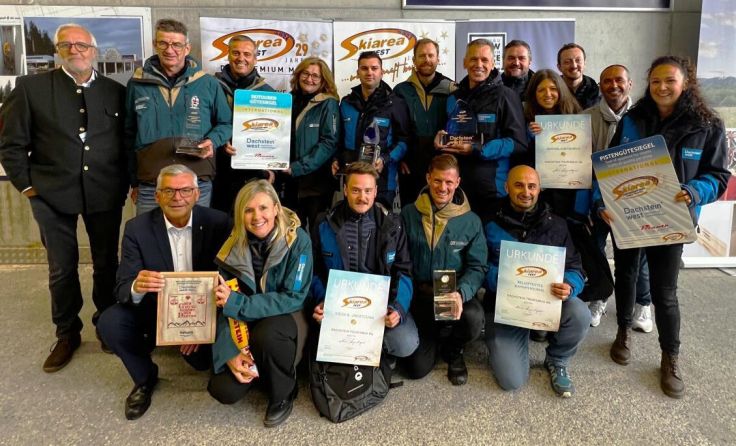 Das Team von Dachstein West freute sich über die Auszeichungen. (Foto: BBDS)