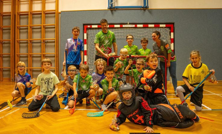 Der Floorball-Nachwuchs. (Foto: SU Floorball Bad Ischl)