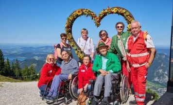 Betreutes Reisen bietet Urlaub mit umfassender Betreuung