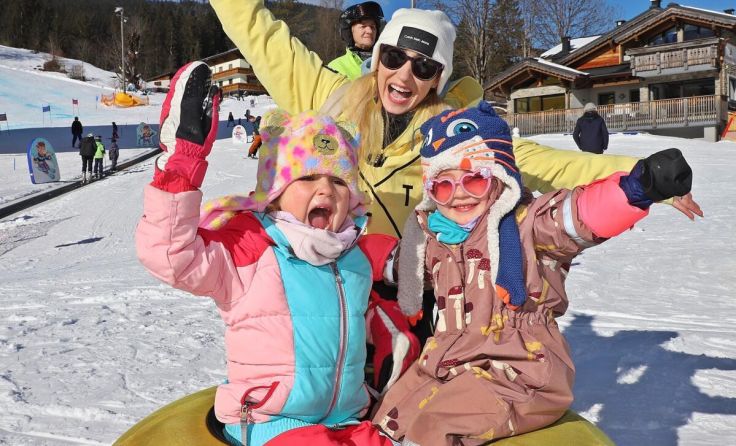Begeisterte Gesichter beim Kinderschneefest in Gosau. (Foto: Hörmandinger)