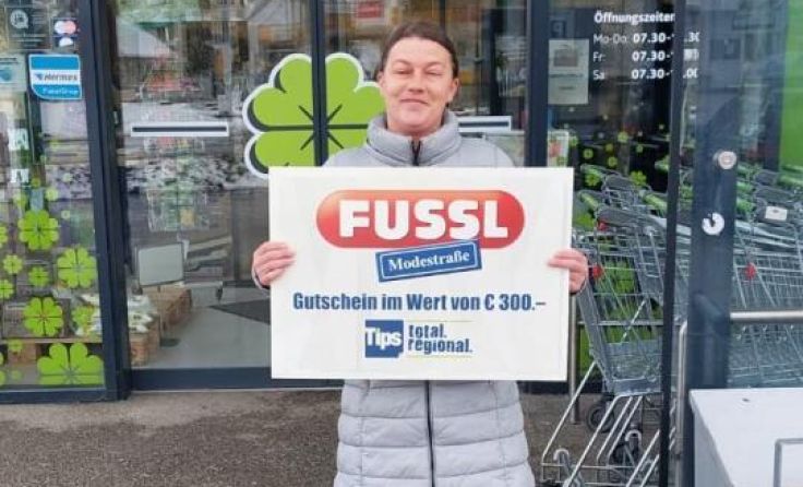 Julia Schliesselberger freute sich diese Woche über einen 300-Euro-Fussl-Gutschein. (Foto: Laserer)