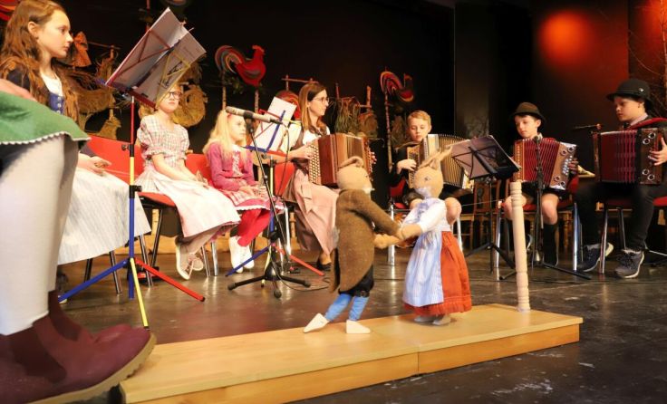 Die "Tanzenden Hasen" stehen auch heuer wieder am Programm. (Foto: Stadtgemeinde Laakirchen)