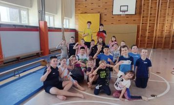 Bewegungsprojekt verbindet Schüler und Volksschulkinder in Bad Ischl 