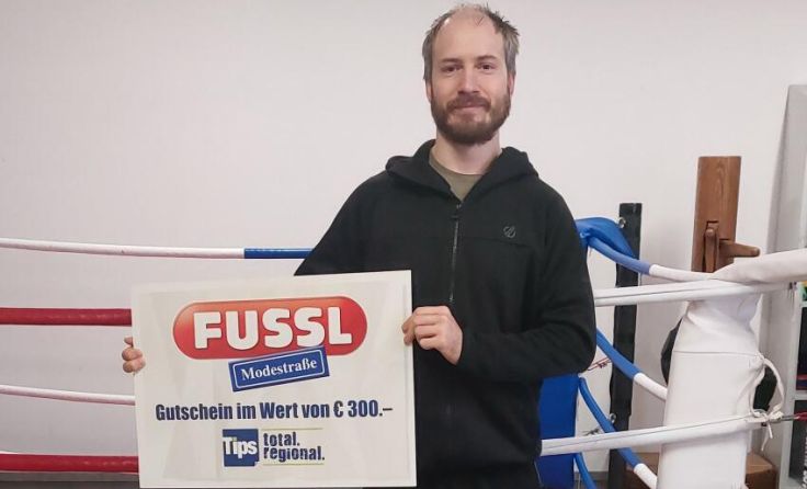 Tobias Scheibl freute sich diese Woche über einen 300-Euro-Fussl-Gutschein. (Foto: Laserer)