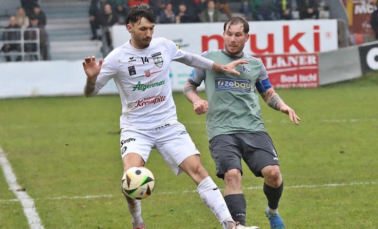 Zweikampf (Foto: Hörmandinger)