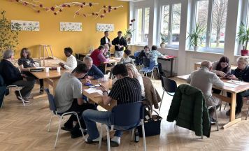 Handy@Dialog verbindet Generationen in Laakirchen