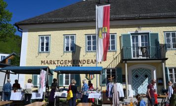 Frühlingserwachen beim Pflanzenmarkt in Altmünster