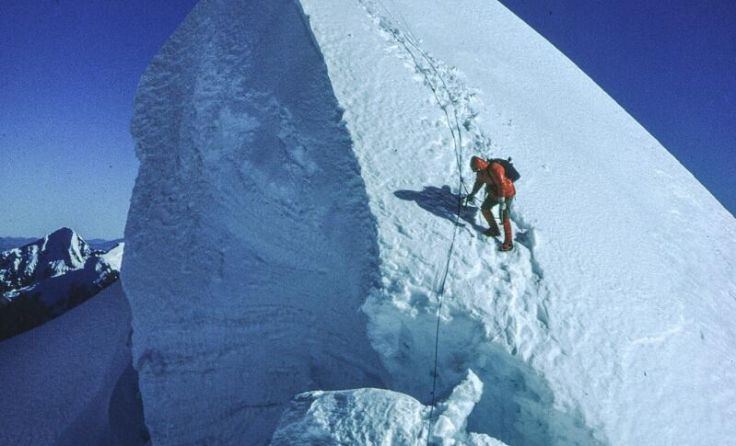 Sepp Friedhuber erzählt in Schwertberg von seinen Bergbesteigungen. (Foto: privat/Friedhuber)