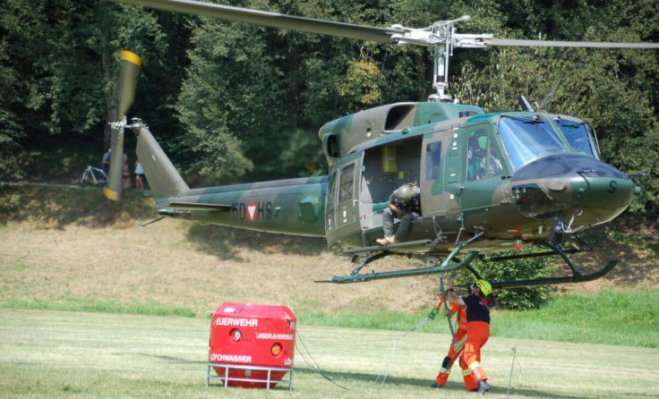 Auch Hubschrauber des Bundesheeres waren im Einsatz. (Foto: Gerlinde Riegler-Aspelmayr)