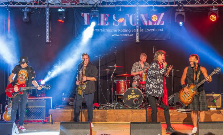 Die Band The Stonez rockte die Bühne. (Foto: Richard Mayr)
