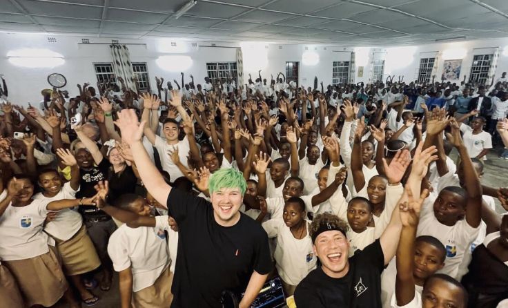 Als DJ Greenice trat Fabian Grüneis in einem Mädcheninternat auf. (Foto: Grüneis)