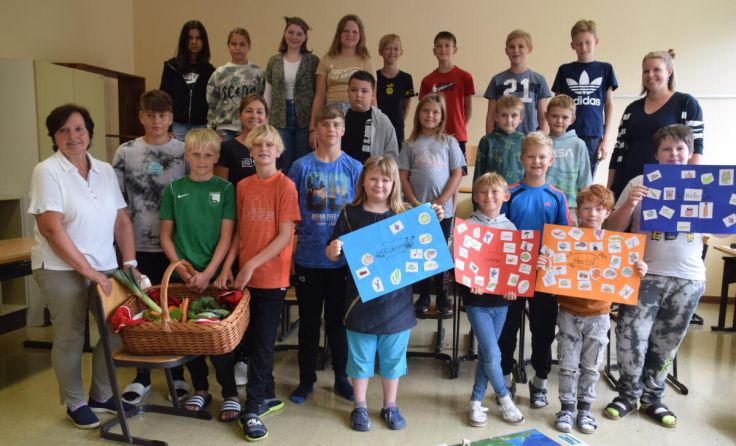 Die Schüler der Sommerschule in Pram bastelten und lernten zumThema Klima. (Foto: Bocksleitner)