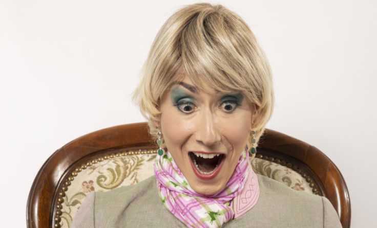 Kabarettistin Martina Wanger nimmt den modernen Zeitgeist auf die Schippe. (Foto: Nina Lederbauer)
