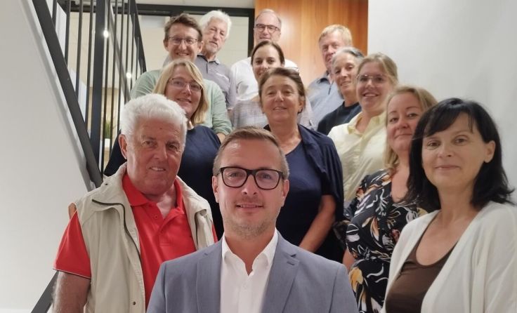 Das Auswahlgremium beurteilt die eingereichten Projekte. (Foto: REGEF)