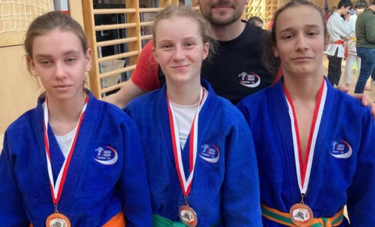 Die U14-Dynamics nahmen Medaillen mit nach Hause. (Foto: Judo Union Dynamic One)