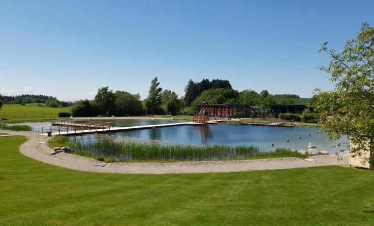 Die Naturbadeanlage in Neukirchen ist wieder geöffnet. (Foto: Marktgemeinde Neukirchen)