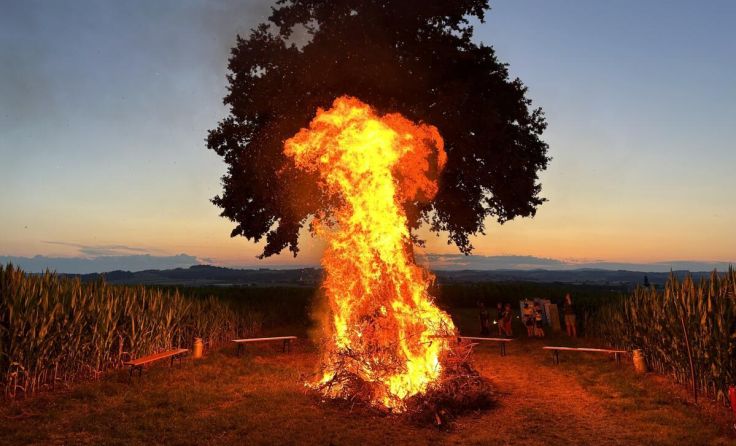 Der Alpenverein Waizenkirchen lädt zum Petersfeuer. (Foto: AV Waizenkirchen)