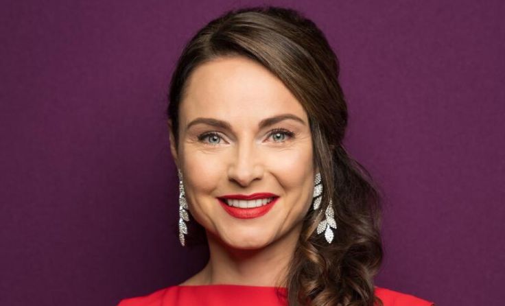 Solistin Daniela Dett tritt im Eferdinger Bräuhaus auf. (Foto: Dominik Derflinger)