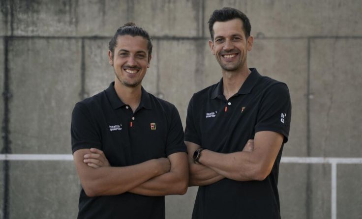 Gerhard und Andreas (r.) Altenhofer haben headquarter gemeinsam gegründet. (Foto: healthquarter)
