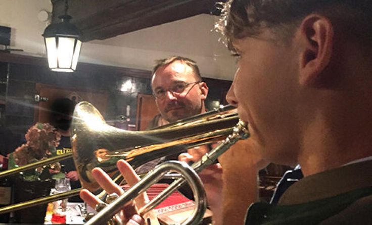 Vater und Sohn Groß liegt die Musik im Blut. (Foto: Moahuawa)