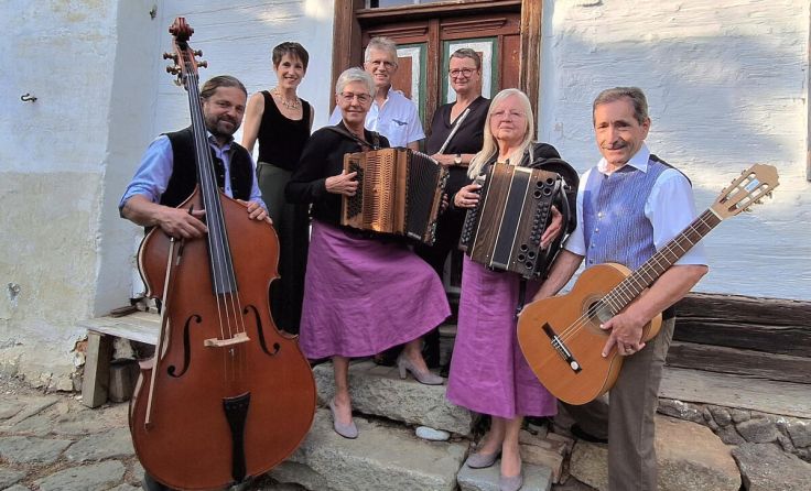 "Klassik trifft Volksmusik" in der Natternbacher Pfarrkirche (Foto: Anton Eilmannsberger)