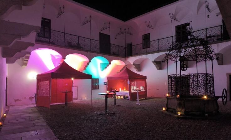 Der Kulturverein Erdstallzentrum lädt zu Punsch und mehr ins Schloss Tollet. (Foto: Ernst Martinek)