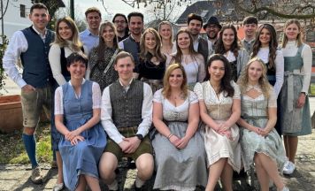 Weinverkostung in Michaelnbach präsentiert Winzer rund um den Göttweiger Berg 