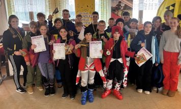 Neukirchner siegten bei Bezirksschulskimeisterschaften