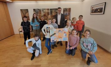 Neukirchner Kinder zu Gast beim Bürgermeister